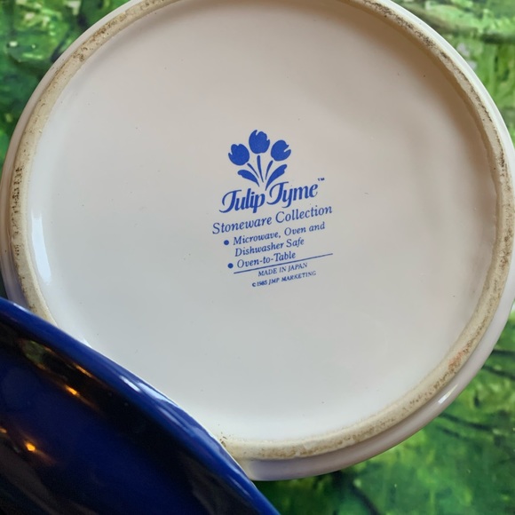 Tulip Tyme Stoneware Small Casserole Baking Dish - Picture 4 of 8